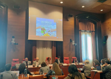 Cap a una educació que connecti els joves amb la terra i els productors