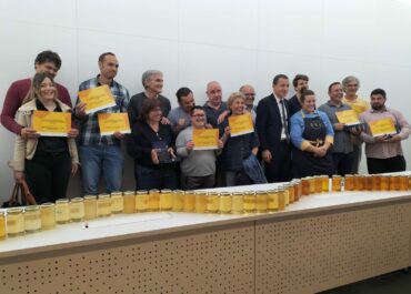 Les millors mels de Catalunya, reconegudes en el Dia Mundial de l’Abella.