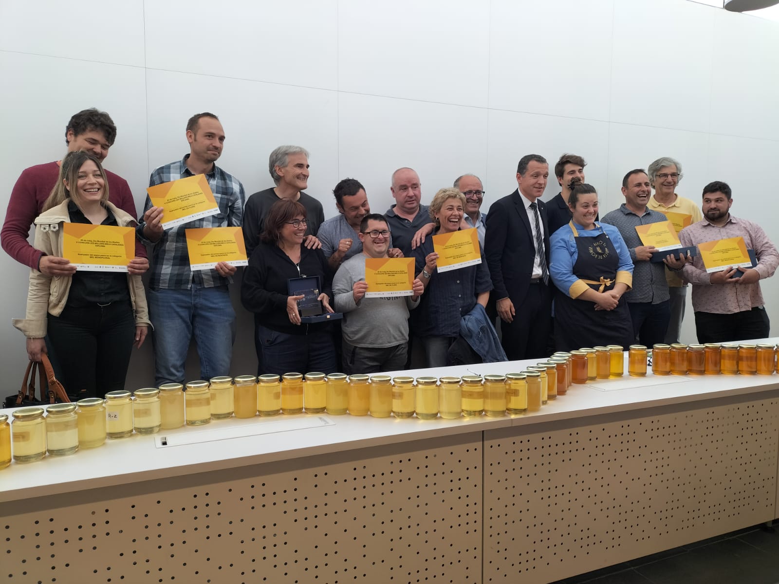 Apicultors premiats concurs millors mels catalanes 2025