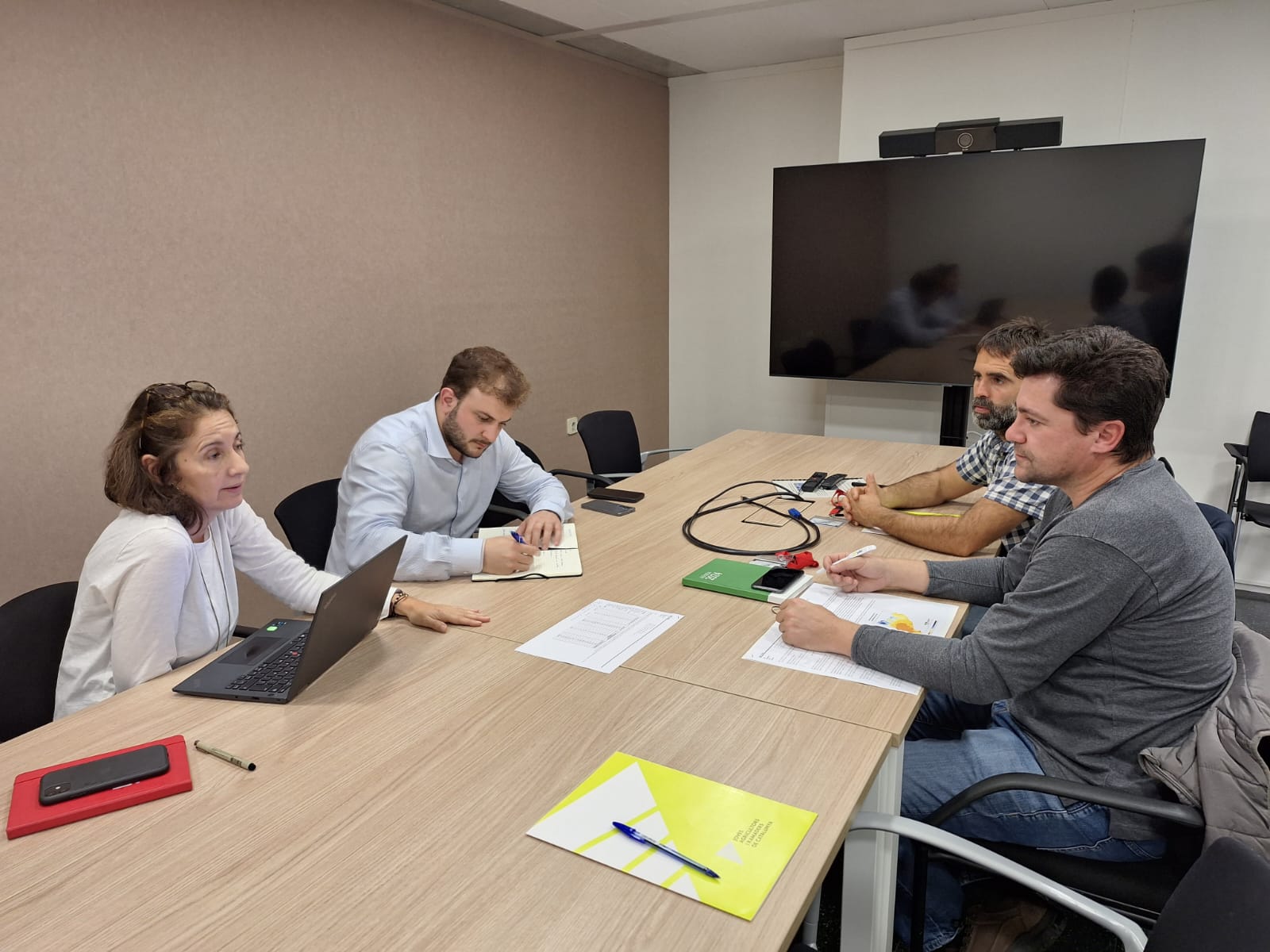 Reunió amb el Secretari General d'Agenda Rural i la Subdirectora General de Planificació Rural del DARPA